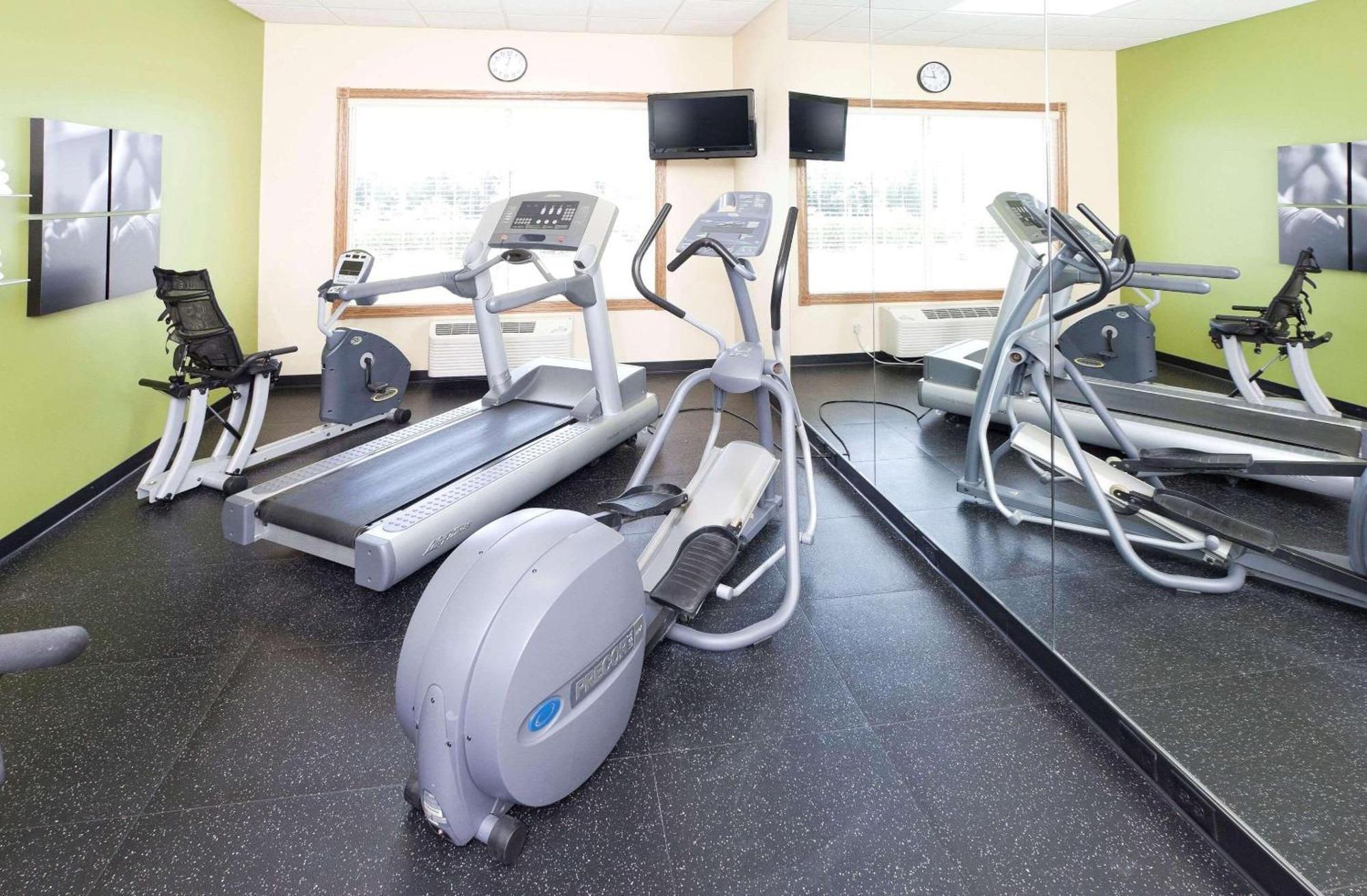 Country Inn & Suites By Radisson, Chanhassen, Mn Екстериор снимка