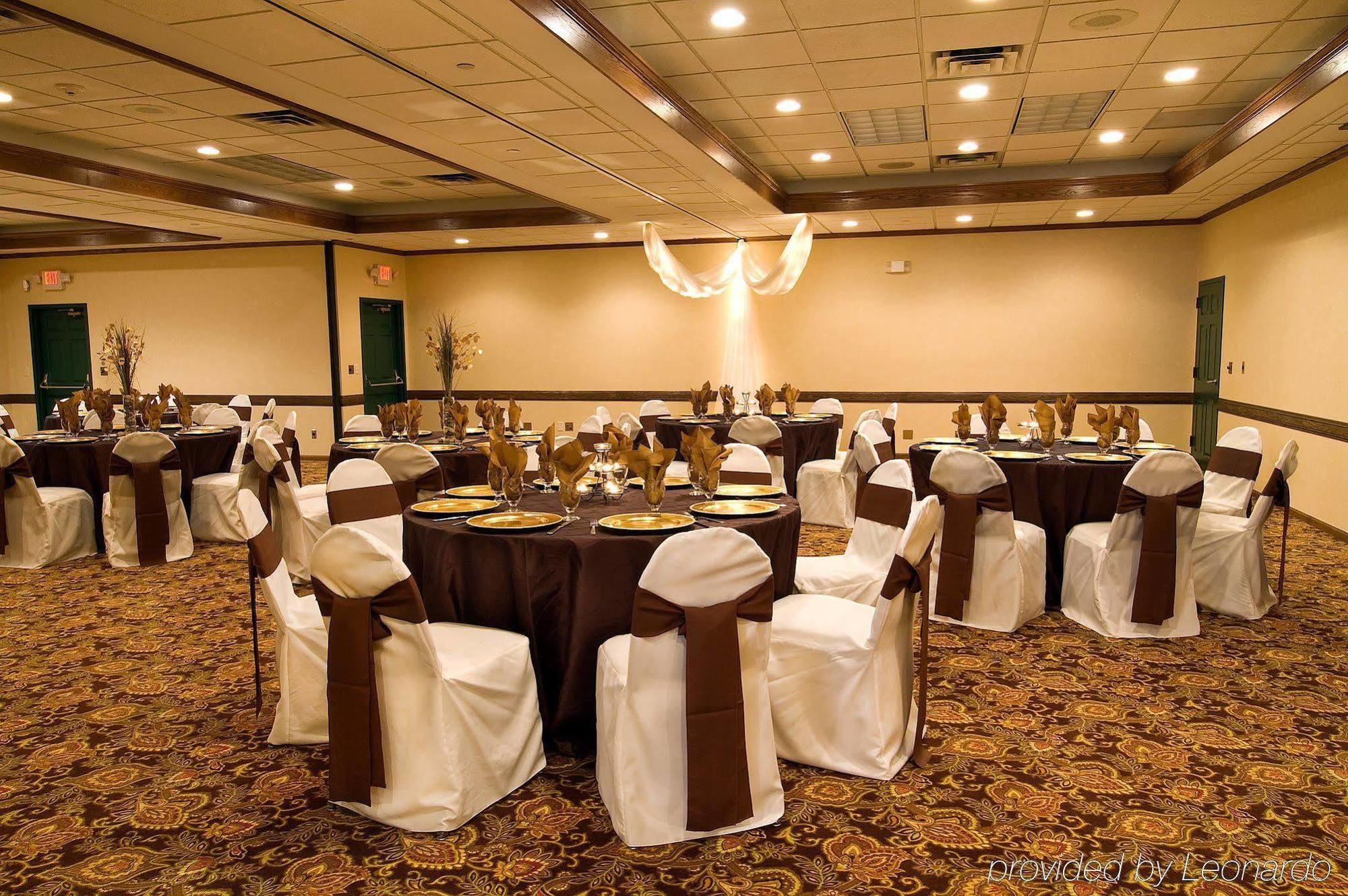 Country Inn & Suites By Radisson, Chanhassen, Mn Екстериор снимка